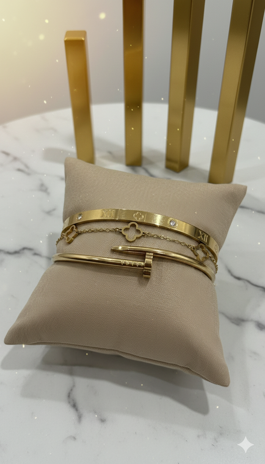 Élégance Gold Plated Bangle Bracelets Stack